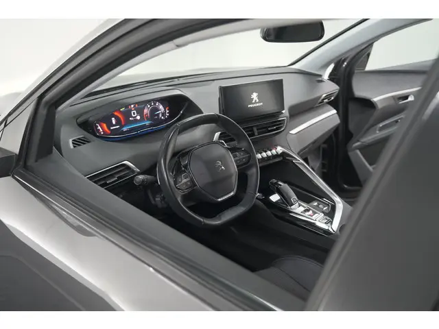 Peugeot 3008 PureTech 130 EAT8 Allure | Camera | Adaptieve Cruise Control | Elektrische Kofferklep