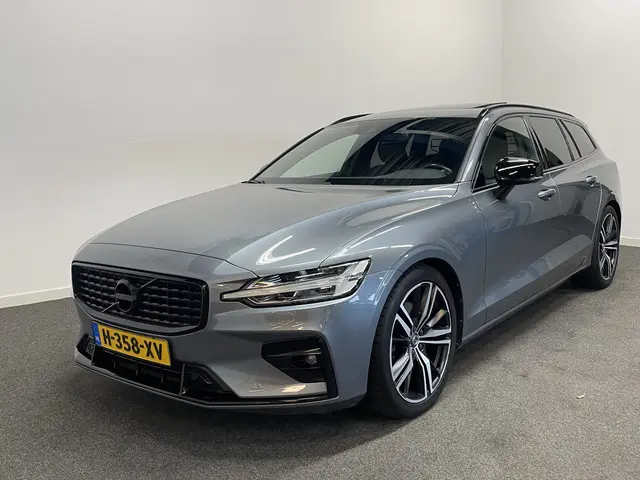 Volvo V60 2.0 T4 R-Design 190pk AUT8 Trekhaak 1800kg/ Sunroof/Adapt. Cruise/ Pilot Ass/ Camera/ Stoe...