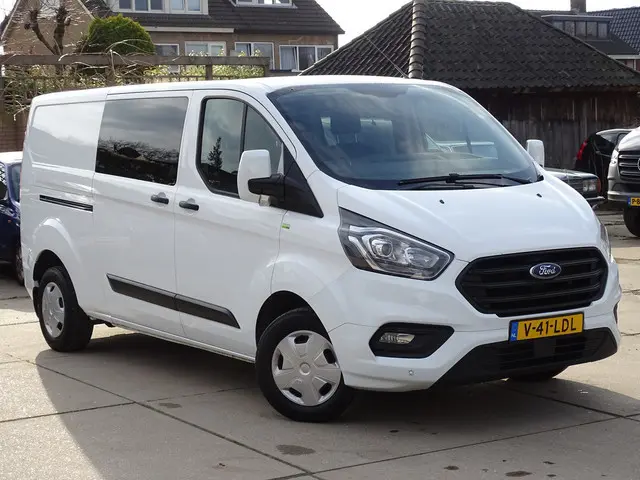Ford Transit Custom 2.0 TDCI L2H1 Trend 6 Zits DC Euro 6