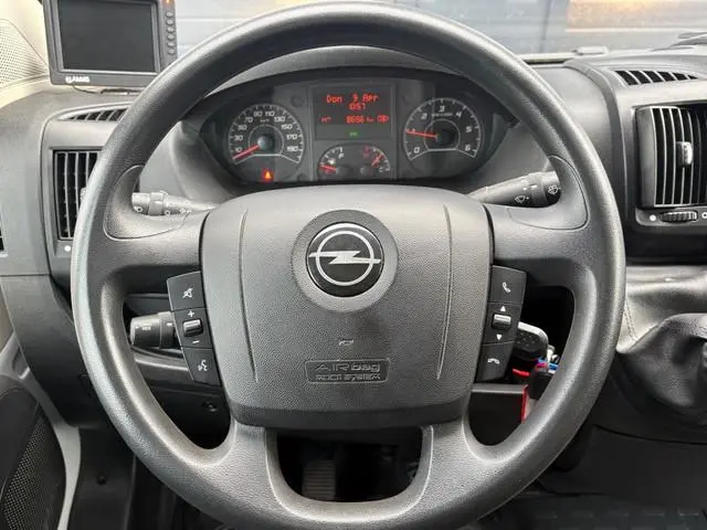 Opel Movano