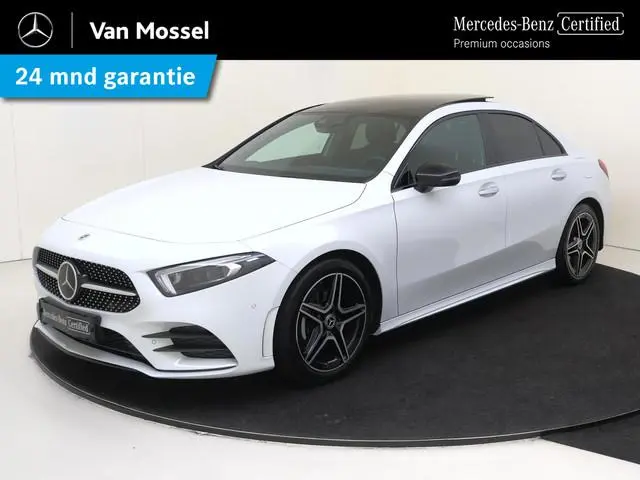 Mercedes-Benz A-klasse 200 Business Solution AMG / Panoramadak / Memory-Stoelen / Night-Pakket / Rij...