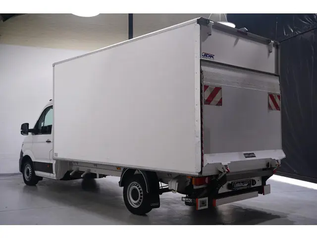 Volkswagen Crafter 2.0 TDI 140 pk Bakwagen met Laadklep / Zijdeur Navi, Airco, LxBxH 430x210x210 cm
