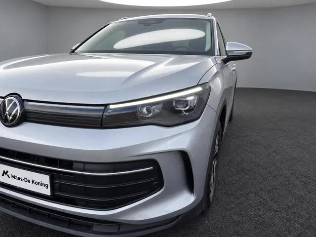 Volkswagen Tiguan 1.5 eHybrid 204pk DSG Life Edition · Trekhaak · Apple/Android Car Play · Camera ·...