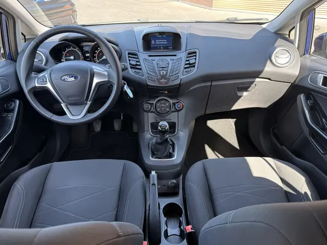 Ford Fiesta 1.0 Style Trekhaak / Airco / Netjes onderhouden / USB