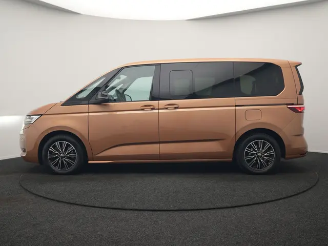 Volkswagen Multivan 1.4 eHybrid L1H1 Style 7 Persoons PHEV 218pk | Trekhaak Af Fabriek | Panodak | A...