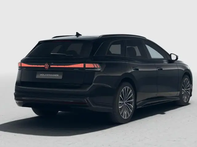 Volkswagen ID.7 Limited Edition Plus 77 kWh accu 286 PK · Trekhaak inklapbaar, met elektrische ontgr...