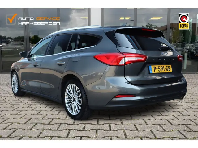Ford Focus Wagon 1.0 EcoBoost Titanium  | ACC | Camera | Winter Pack |