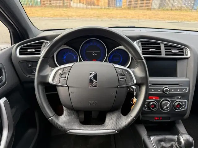 DS DS 4