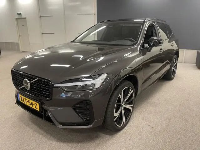 Volvo XC60 2.0 T6 PHEV AWD Long Range Plus Dark Trekhaak 2250kg/360 Camera/ Stoel en Stuurverw./ Har...