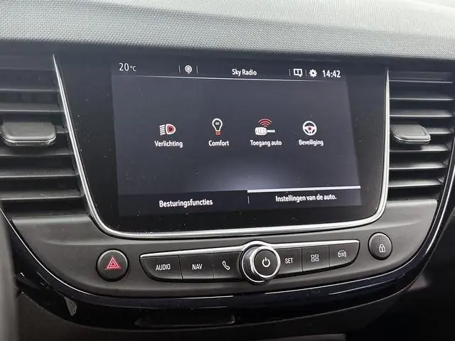 Opel Crossland X