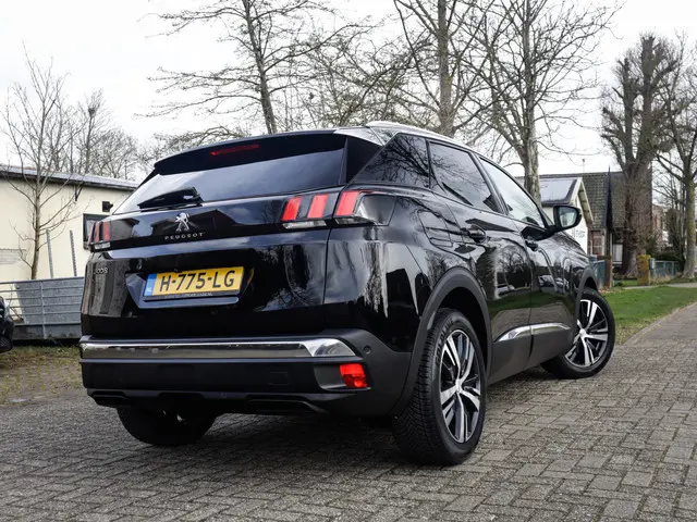 Peugeot 3008 1.2 PureTech Crossway 2e-Eig. & Keurig-Onderh. BOVAG-Garantie.