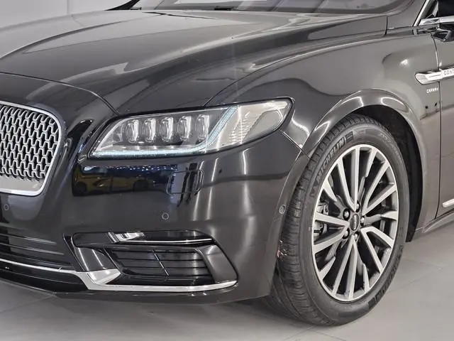 Lincoln Continental