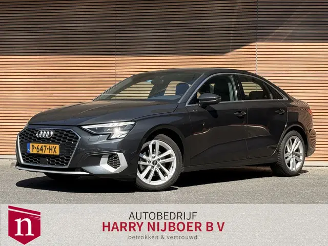 Audi A3 Limousine 30 TFSI Advanced edition Navi / Carplay / Stoelverwarming / Clima / Adapt. Cruise