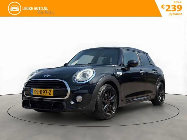 MINI Cooper 1.5 Cooper 136PK John Cooper Works Union Jack Leer