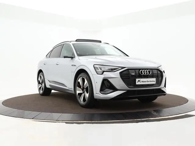 Audi e-tron Sportback 50 Quattro 313pk S Edition 71 kWh · Panoramadak · 360 Camera · Luchtvering · V...