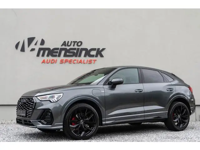 Audi Q3 Sportback 45 TFSI e S-Line / Full LED/ Camera/ Comfortkey/ 20 Inch Velgen/ 180kW
