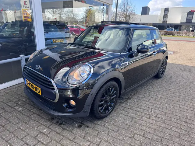 MINI Mini 1.5 Cooper Pepper Serious Business