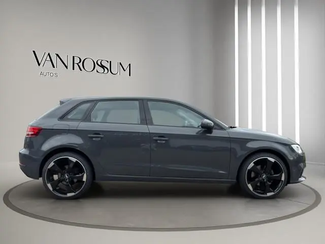 Audi A3 Sportback 30 TFSI | Navi | Parkeersensors V+A | Airco (automatisch) | 16"| Bluetooth |