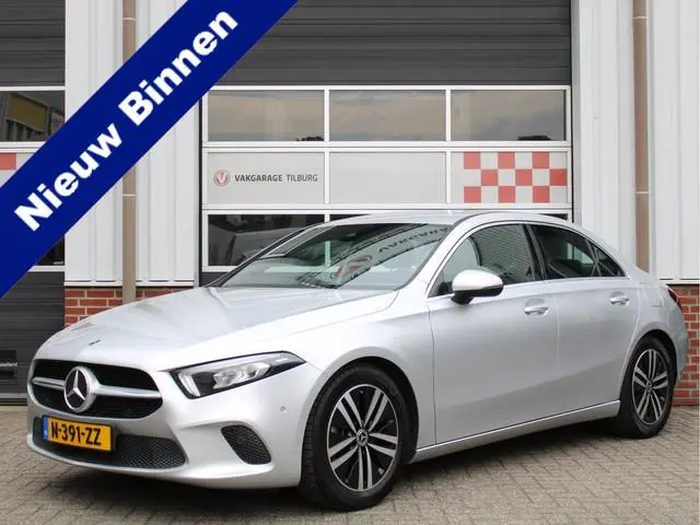 Mercedes-Benz A-klasse 200 Automaat 163PK Business Solution Luxury /NAVI/ACC/PDC/Camera/Leder/Lane a...