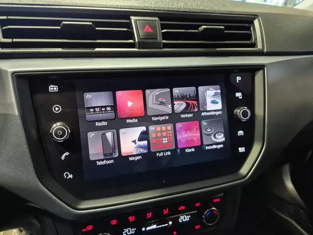 Seat Arona