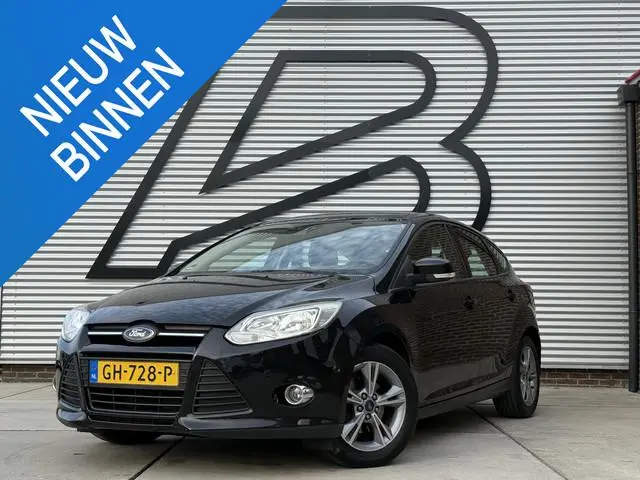 Ford Focus 1.0 EcoBoost Edition Plus 1e Eigenaar|Airco|PDC V+A|Trekhaak|Cruise|LM Velgen|APK tot 06-...