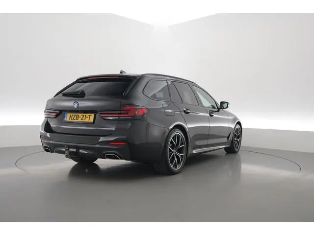 BMW 5-serie Touring 530e xDrive M Sport | Pano | HUD | Laser | Memory | Camera | Harman Kardon | Ele...