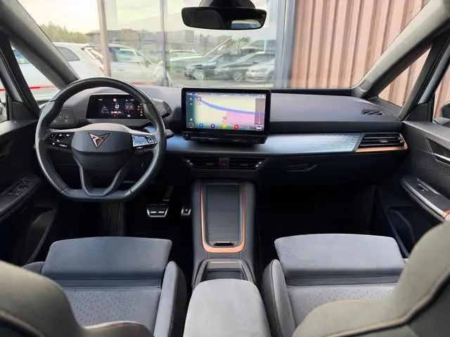 CUPRA Born Copper Edition One 62 kWh 204pk | BTW | Pano | Sportstoelen | HUD | Virtual | 20''