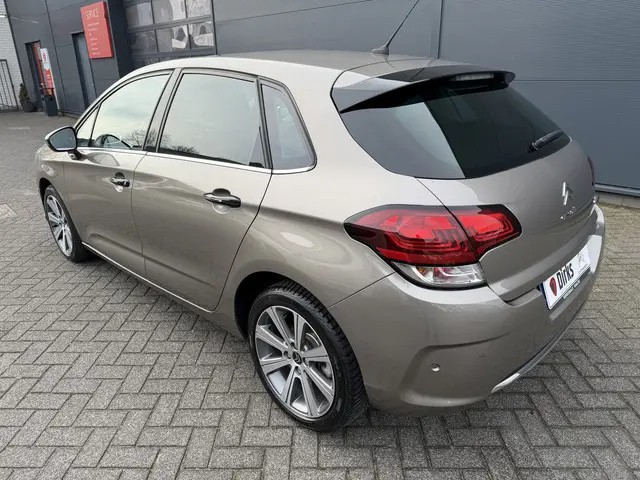 Citroën C4