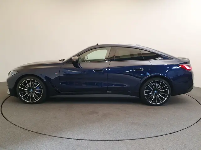 BMW i4 M50 High Executive 84 kWh M-Sport Plus Pack, Pano, HUD, Harman/Kardon