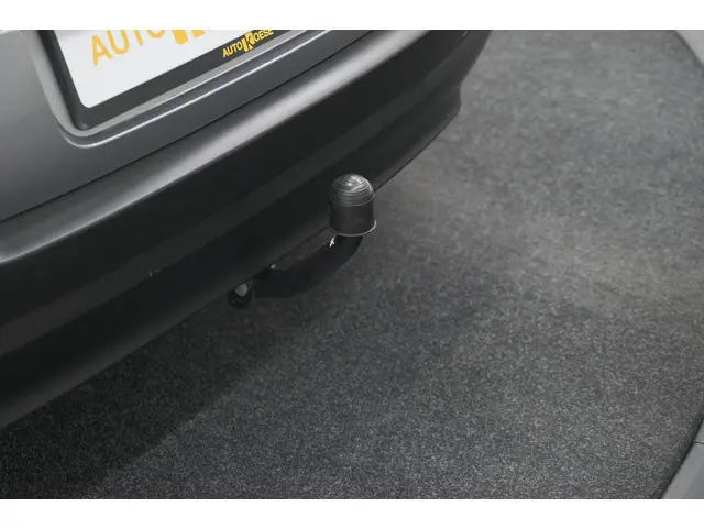 Citroen C3 PureTech 82 C-Series | Trekhaak | Stoelverwarming | Camera | Apple CarPlay