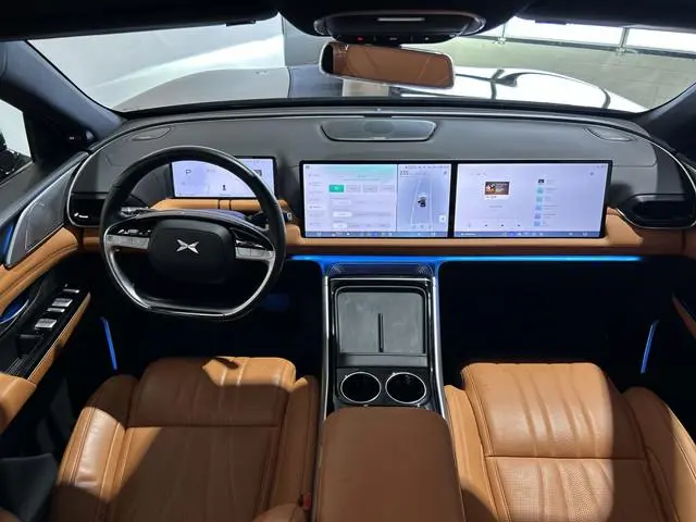 XPENG G9