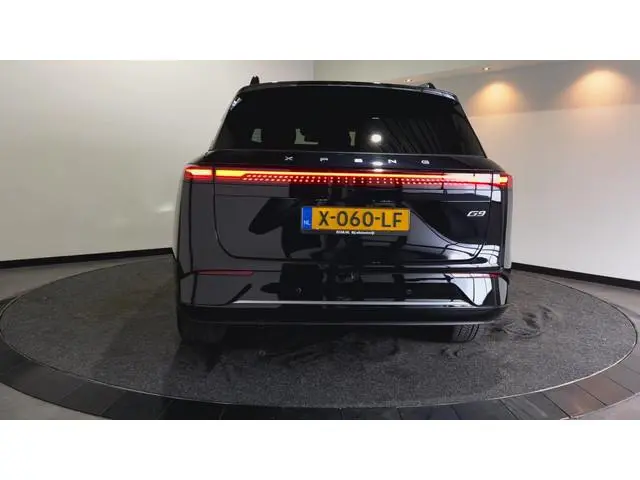 XPENG G9