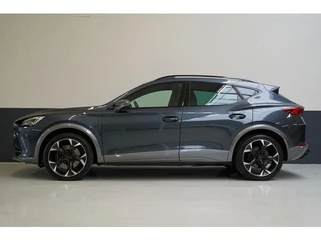 CUPRA Formentor 1.4 e-Hybrid Performance | SoH 96,2% | Navigatie | Sfeerverlichting | Keyless | Acht...
