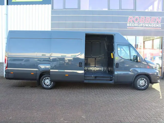Iveco Daily 35S18 HA8 3.0 410 L4H2 Airco/Cruise/Cam Nieuw