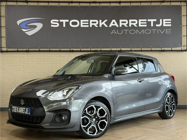 Suzuki Swift 1.4 Sport Smart Hybrid | Navi | 17"| ACC | Dodehoek | Carplay | Camera | 100% Onderhoud...