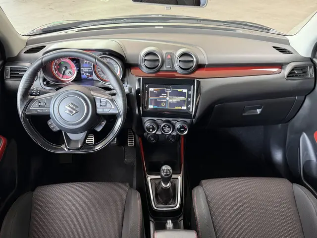 Suzuki Swift 1.4 Sport Smart Hybrid | Navi | 17"| ACC | Dodehoek | Carplay | Camera | 100% Onderhoud...