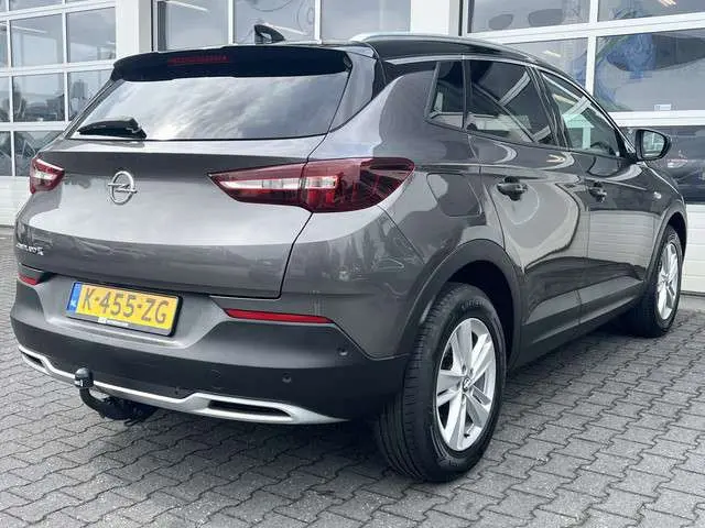 Opel Grandland X 1.2 Turbo Business Executive Cruise control Trekhaak Apple Carplay/Android Auto