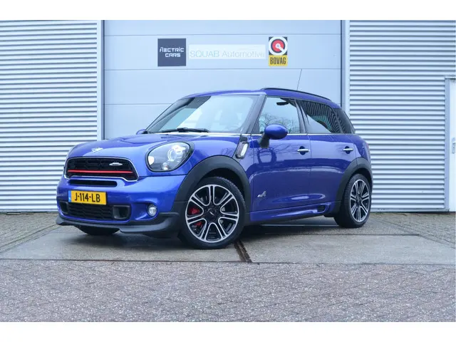 MINI Mini Countryman 1.6 John Cooper Works ALL4 Chili Leder, nw 4-seizoenen banden