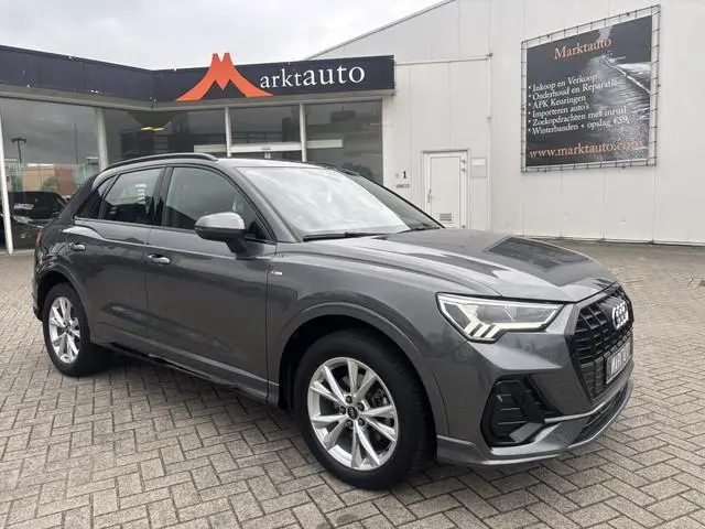 Audi Q3 35 TFSI S-Line Carplay Camera Led Stoelverwarming
