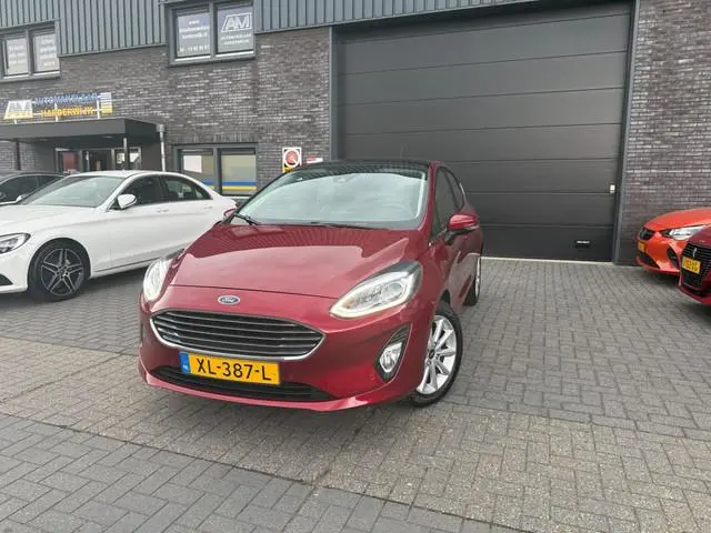 Ford Fiesta 1.0 EcoBoost Titanium | 2E EIGENAAR | 3/6 OF 12 MND GARANTIE | CAMERA | PANO DAK | TREKH...