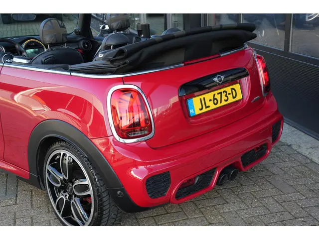 MINI Cooper Cabrio