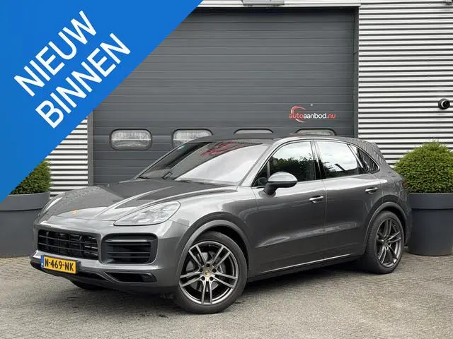 Porsche Cayenne 3.0 E-Hybrid Sport Chrono | 360* Camera | Luchtvering | Bose | Stoelventilatie/Verwa...