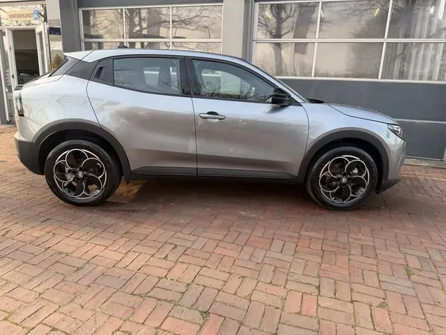 Alfa Romeo Junior