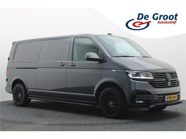 Volkswagen Transporter 2.0 TDI L2H1 28 Bulli 3-Zits, Virtual Cockpit, ACC, Side-Bars, Apple Carplay,...