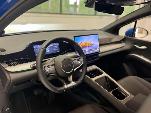 BYD DOLPHIN