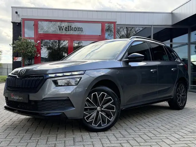 ŠKODA Kamiq TSI AUT. *!* MONTE CARLO *!* PANODAK/ RADAR/ TREKHAAK/ CARPLAY/ FULL LED *!*