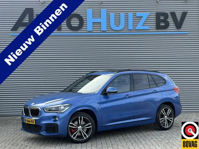 BMW X1 xDrive20i High Executive M Sport ACC Harman-Kardon Trekhaak Panoramadak 19 Inch  LED