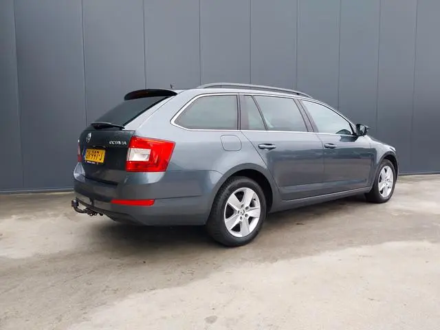 ŠKODA Octavia Combi 1.2 TSI Greentech Ambition NAVI CRUISE AIRCO TREKHAAK