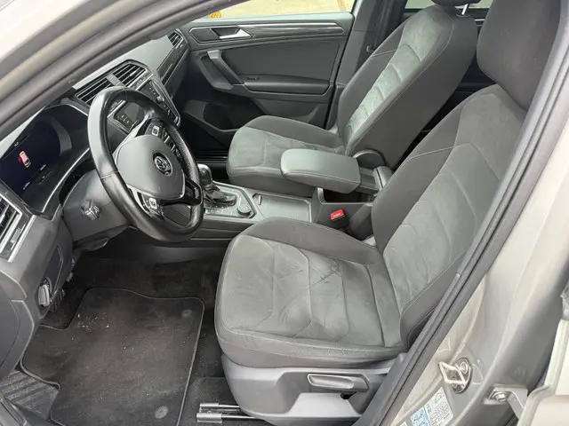Volkswagen Tiguan 1.4 TSI 4-Motion 150 Pk R-Line Pano Navi DCC Full Led 20 Inch Suzuka