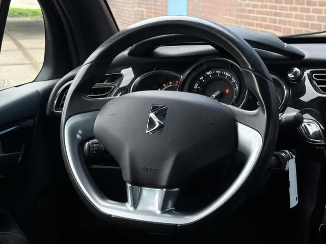 Citroën DS3 1.2 VTi So Chic |NAVI|CLIMA|LM VELGEN|TREKHAAK| 19548